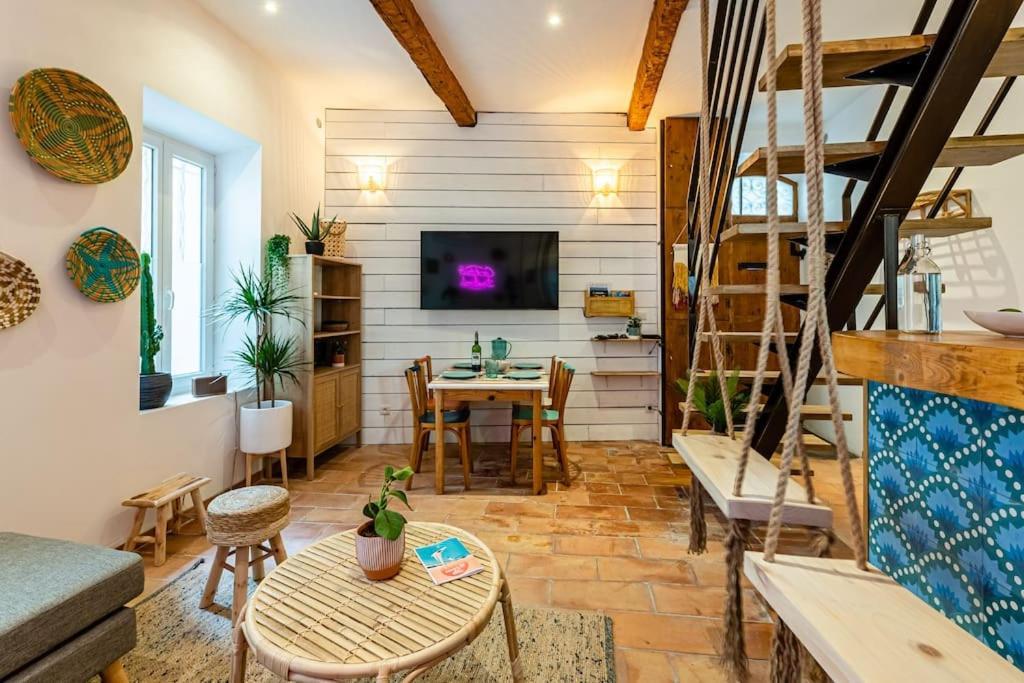 Ciotat Colada Beau Duplex Atypique A 50 M Du Port Classe 3 Etoiles La Ciotat Exteriör bild